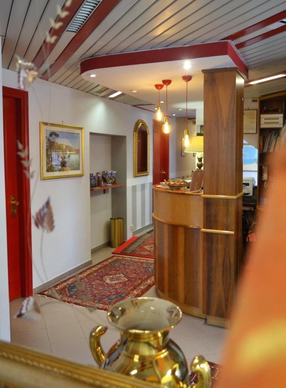 Hotel Facioni Pomezia Extérieur photo