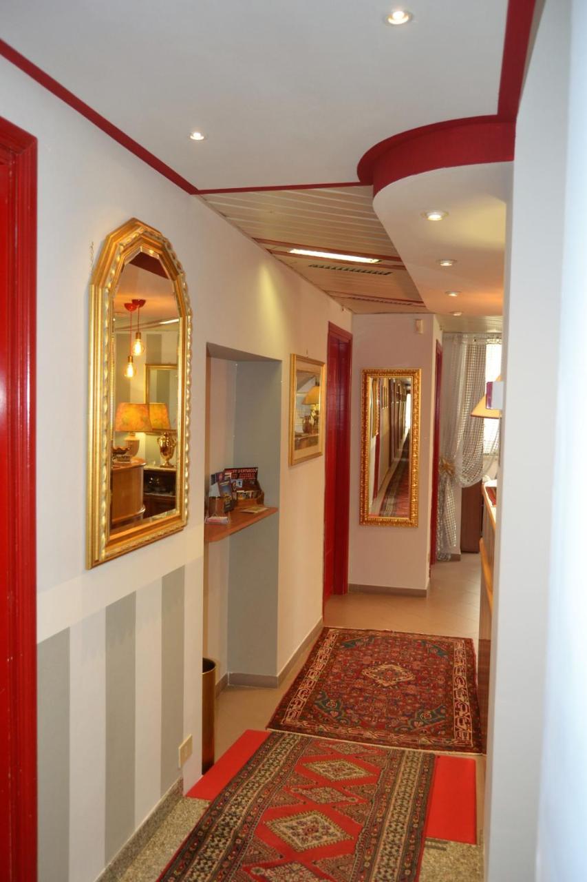 Hotel Facioni Pomezia Extérieur photo