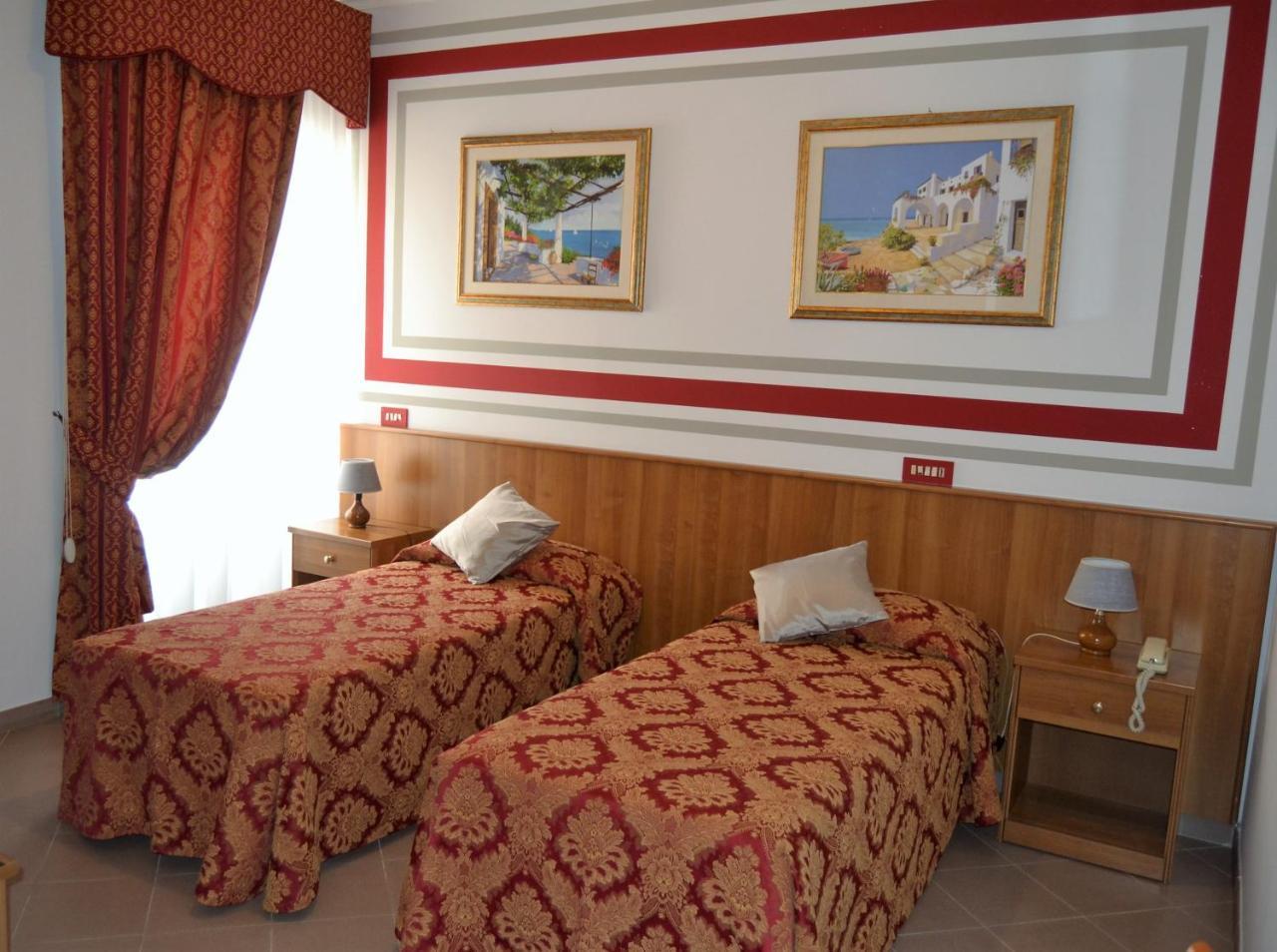 Hotel Facioni Pomezia Extérieur photo